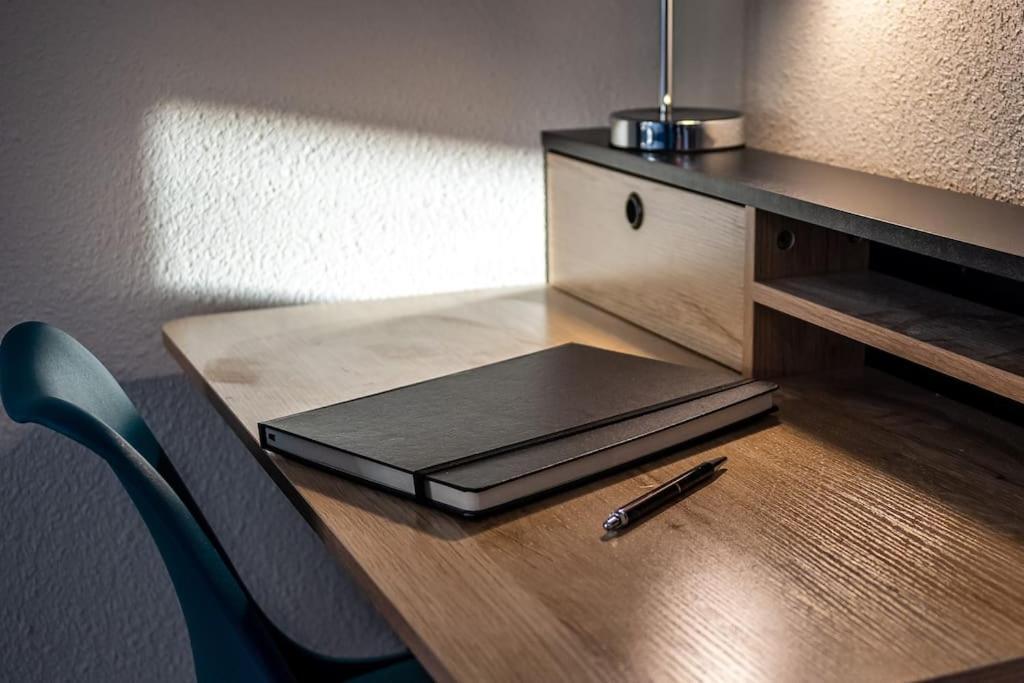 Un Refuge Douillet Et Moderne Au Coeur D'Audincourtアパートメント エクステリア 写真
