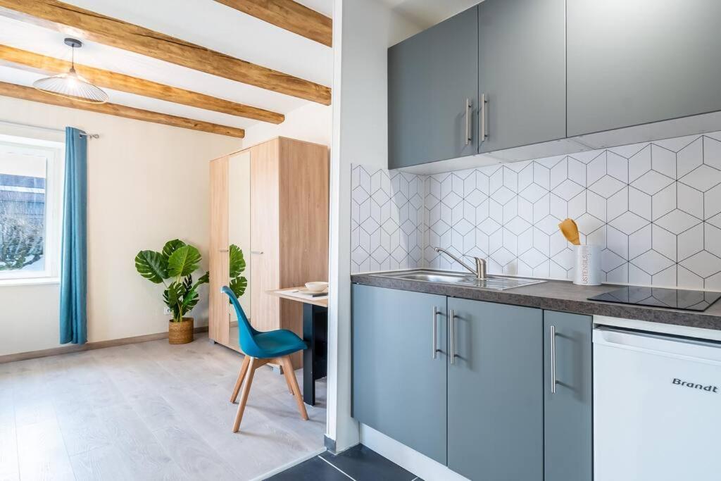Un Refuge Douillet Et Moderne Au Coeur D'Audincourtアパートメント エクステリア 写真